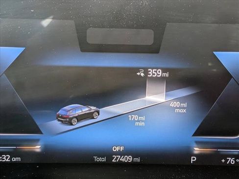 Used 2024 BMW iX xDrive50 w/ Sport Package AWD/4WD image 10