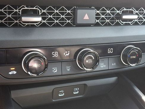 Used 2025 Honda Accord SE image 16
