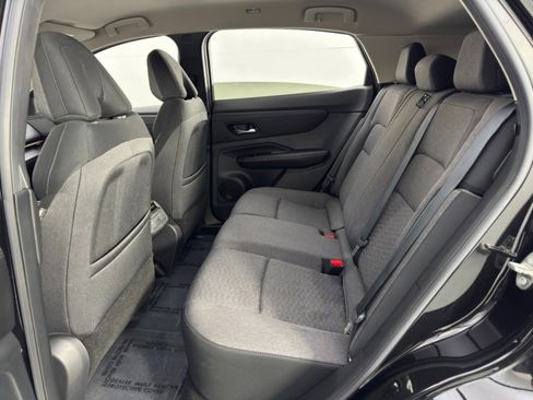 Used 2023 Nissan Ariya FWD image 35