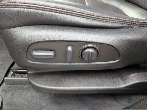 Used 2023 Chevrolet Traverse High Country w/ LPO, Floor Liner Package FWD image 15