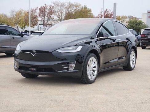 Used 2020 Tesla Model X Long Range image 10