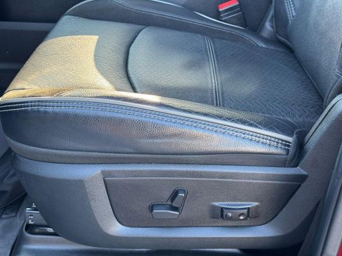 Used 2024 RAM 3500 Laramie image 24