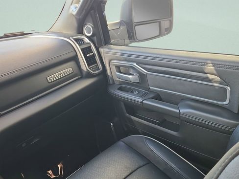 Used 2024 RAM 3500 Laramie w/ Night Edition image 13