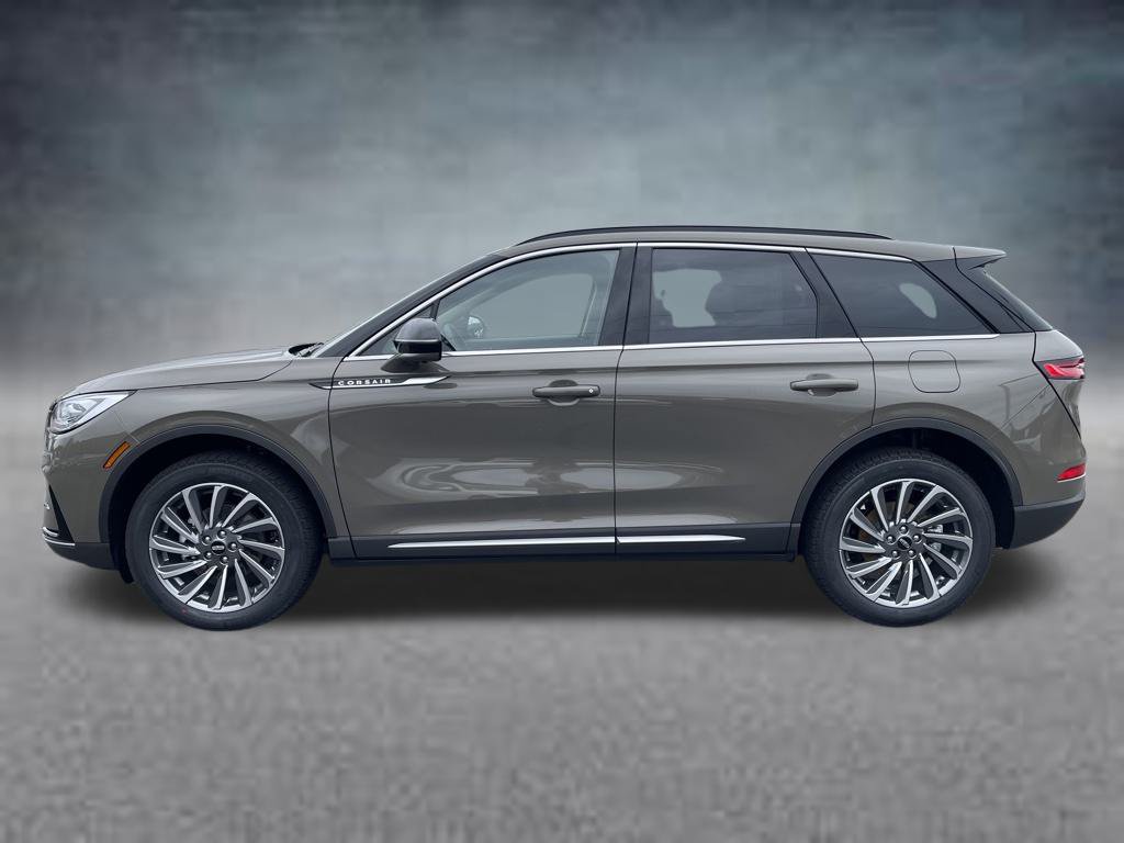 New 2025 Lincoln Corsair Reserve FWD image 2