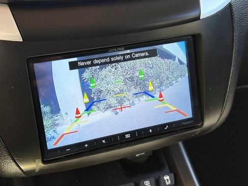 Used 2017 Dodge Journey SXT FWD image 15