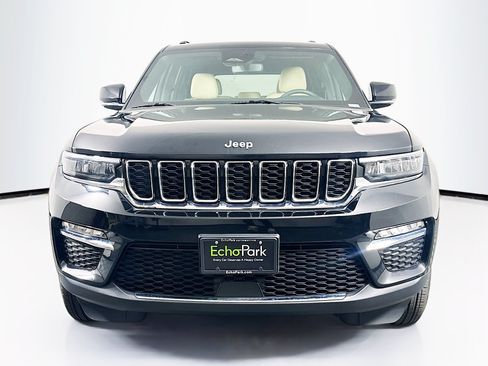 Used 2023 Jeep Grand Cherokee Limited AWD/4WD image 2