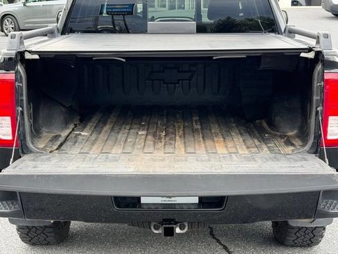 Used 2018 Chevrolet Silverado 1500 LTZ Z71 w/ Redline Edition AWD/4WD image 21