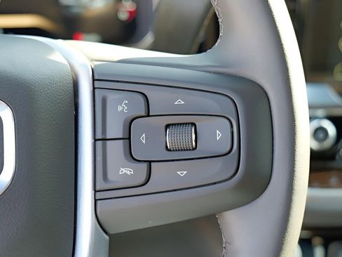 New 2026 GMC Sierra 1500 Elevation image 10