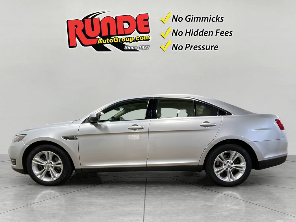 Used 2019 Ford Taurus SEL FWD image 3