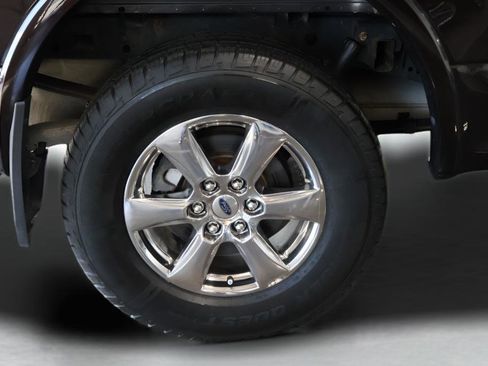 Used 2019 Ford F150 Lariat w/ Equipment Group 502A Luxury AWD/4WD image 37