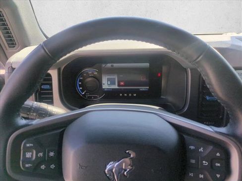 Used 2024 Ford Bronco Black Diamond image 11