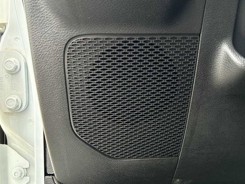 Used 2022 Jeep Wrangler Unlimited Sahara image 24