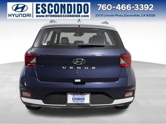 New 2026 Hyundai Venue SEL video 4