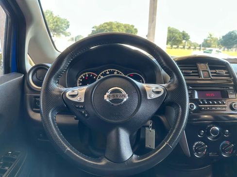 Used 2015 Nissan Versa Note SR image 10