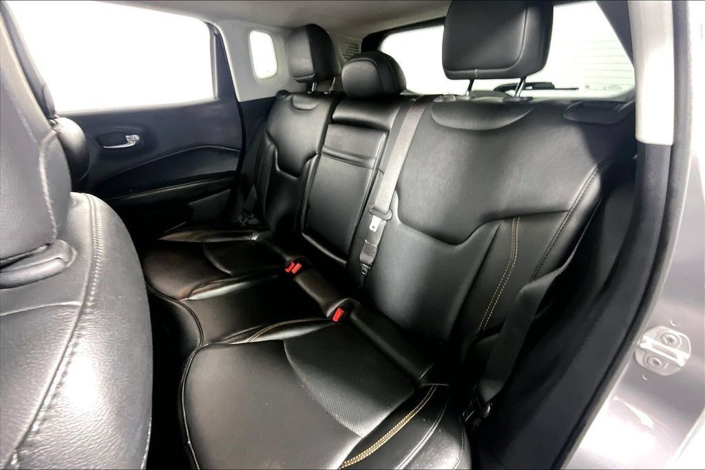 Used 2019 Jeep Compass Limited FWD image 25
