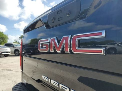 New 2026 GMC Sierra 1500 SLT w/ SLT Premium Plus Package AWD/4WD image 7