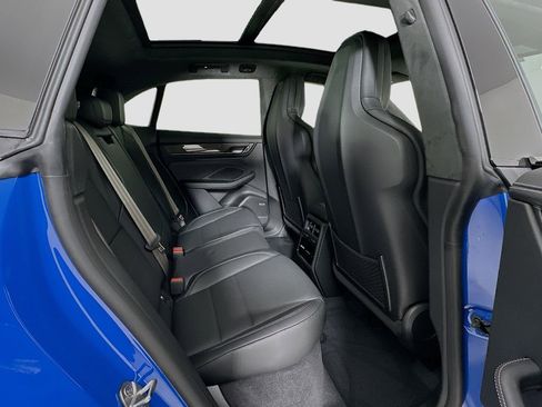 New 2026 Porsche Macan Turbo Electric AWD/4WD image 29