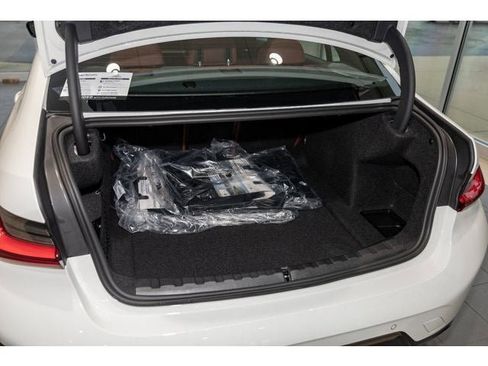 Used 2026 BMW 330i xDrive Sedan w/ M Sport Package image 51