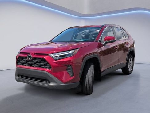 Used 2025 Toyota RAV4 XLE w/ Convenience Package FWD image 11