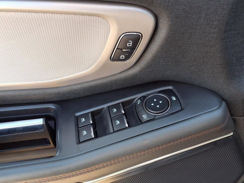 Used 2025 Ford Expedition Active AWD/4WD image 23