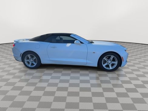 Certified 2020 Chevrolet Camaro LT image 2