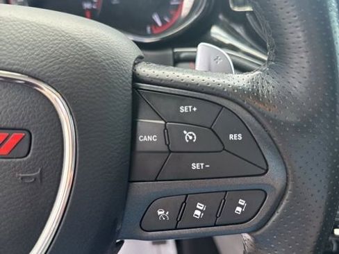 Used 2024 Dodge Durango GT RWD image 17