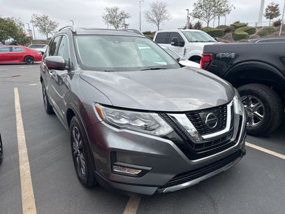 Used 2017 Nissan Rogue SL w/ SL HEV Premium Package