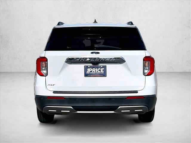 Used 2023 Ford Explorer XLT w/ Equipment Group 202A RWD image 4