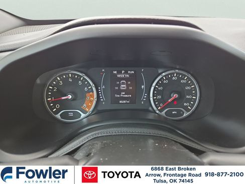 Used 2020 Jeep Renegade Altitude FWD image 24