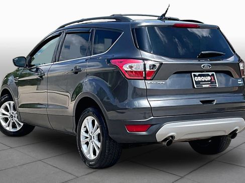 Used 2018 Ford Escape SE w/ SE Sync 3 Package AWD/4WD image 12