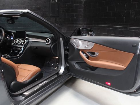 Used 2017 Mercedes-Benz C 300 Cabriolet image 29