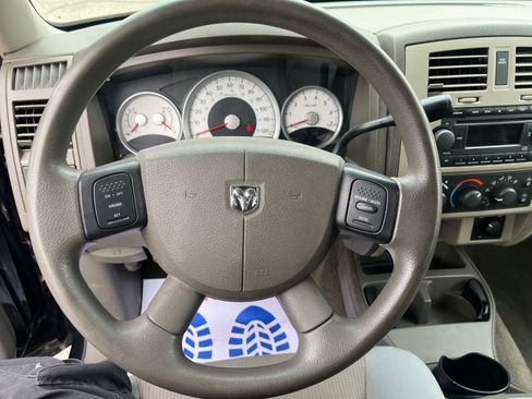 Used 2005 Dodge Dakota SLT image 9