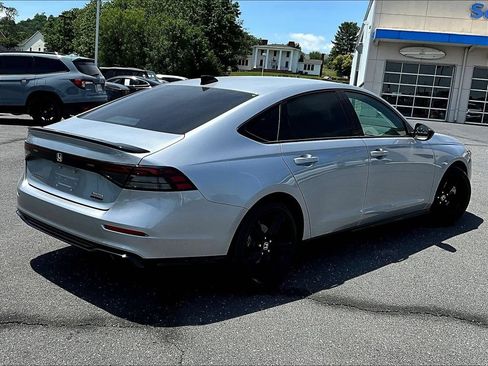 Used 2025 Honda Accord Sport image 4