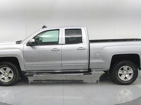 Used 2017 Chevrolet Silverado 1500 LT w/ All Star Edition AWD/4WD image 4