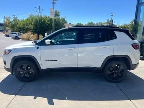 Used 2020 Jeep Compass Latitude AWD/4WD image 4