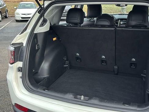 Used 2019 Jeep Compass Limited image 34