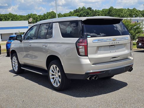 Used 2021 Chevrolet Tahoe Premier w/ Premium Package AWD/4WD image 13