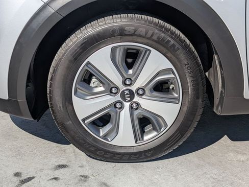 Used 2019 Kia Niro LX FWD image 22