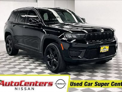Used 2024 Jeep Grand Cherokee Altitude