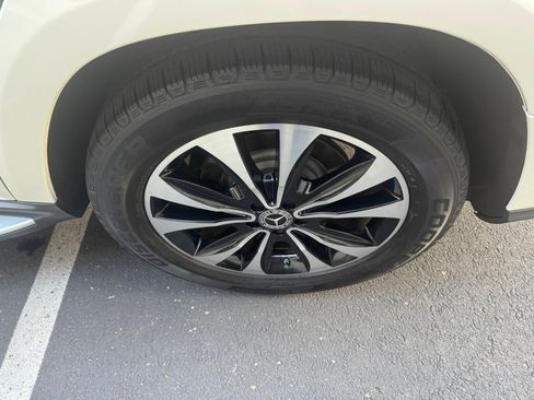 Used 2019 Mercedes-Benz GLS 450 4MATIC w/ Grand Edition Package image 26