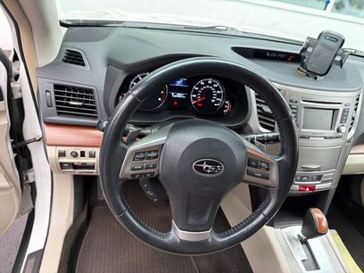 Used 2014 Subaru Outback 2.5i Limited w/ Moonroof Package