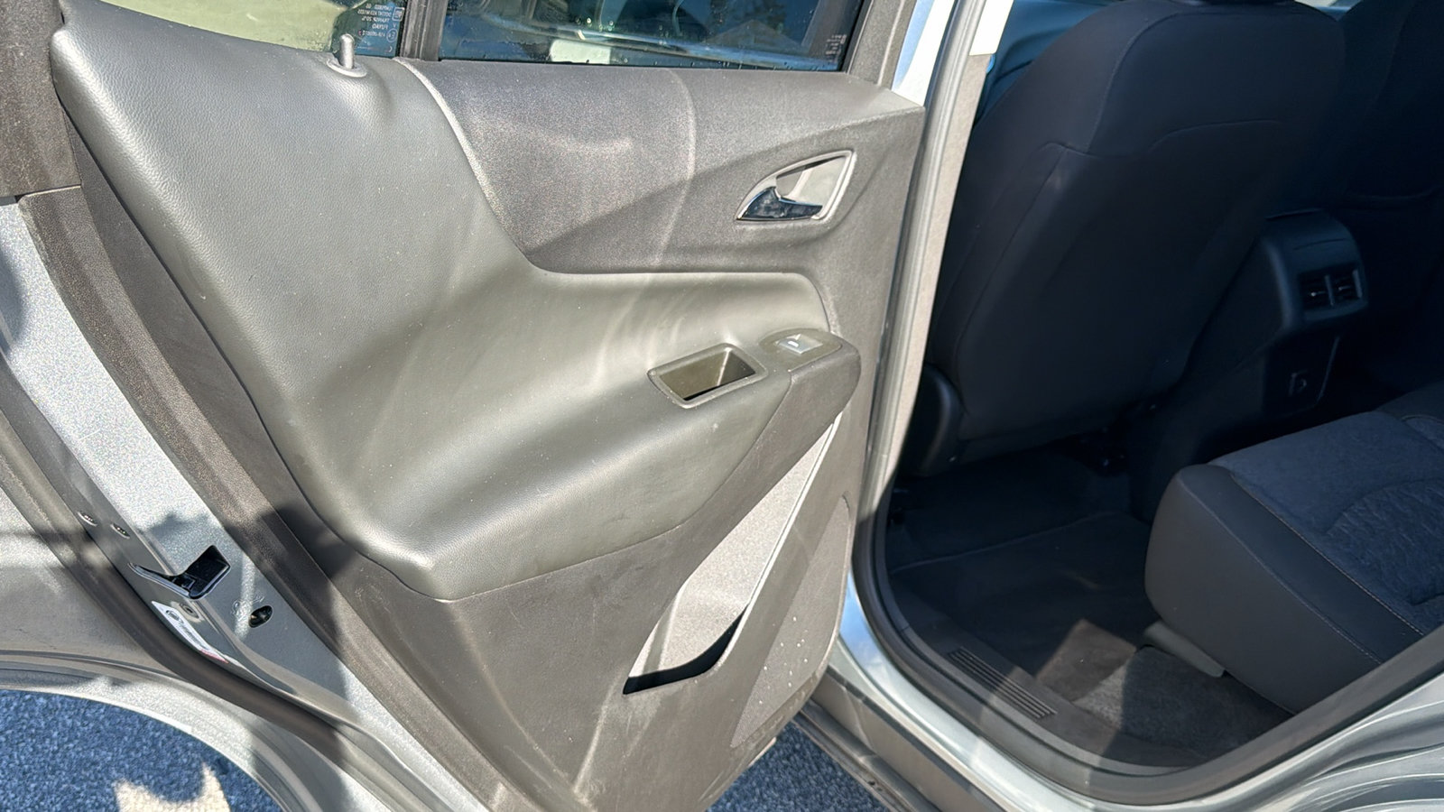 Used 2024 Chevrolet Equinox LT AWD/4WD image 22