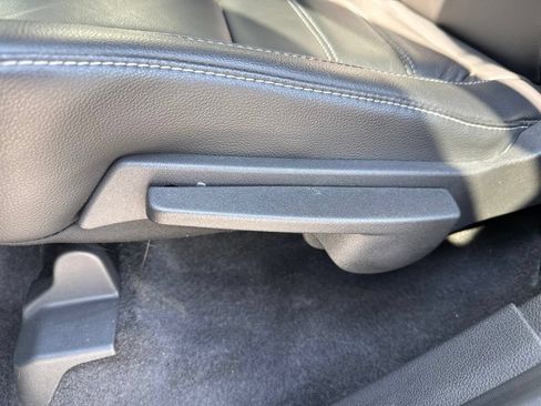 Used 2018 Ford Escape SEL AWD/4WD image 16
