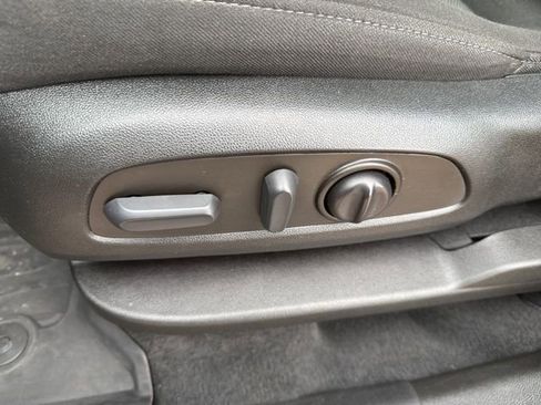 Used 2023 Chevrolet Traverse LT w/ LPO, Floor Liner Package image 13