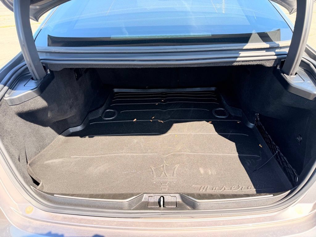 Used 2019 Maserati Quattroporte S GranSport Q4 AWD/4WD image 28