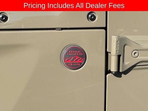 Used 2020 Jeep Gladiator Rubicon AWD/4WD image 12