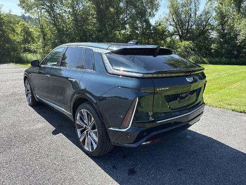 New 2026 Cadillac Lyriq Signature Luxury w/ Nappa Leather Package AWD/4WD image 3