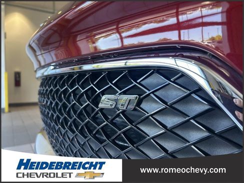 Used 2024 Buick Encore GX Sport Touring w/ Comfort Package AWD/4WD image 40