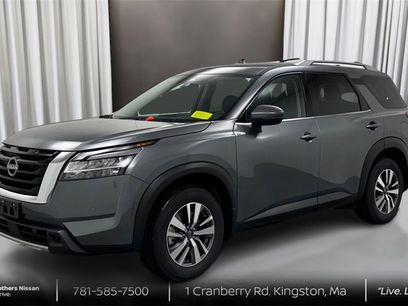 Used 2024 Nissan Pathfinder SL