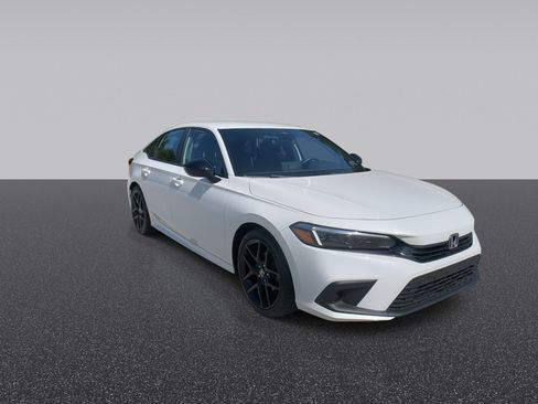 Used 2024 Honda Civic Sport image 3
